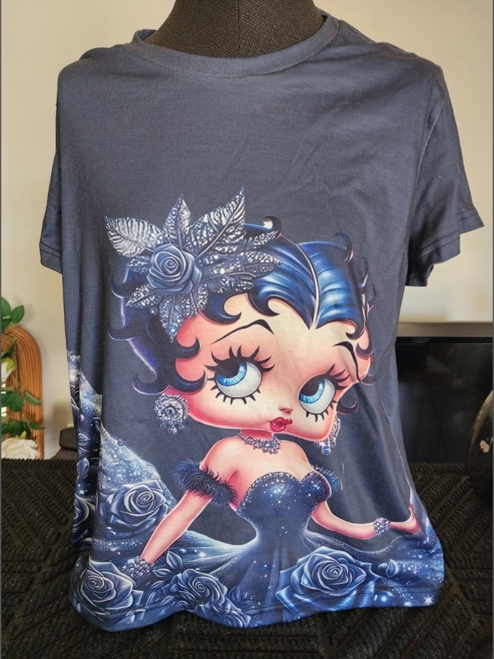 Source Unknown Blue and Black Betty Boop Graphic Jersey Top